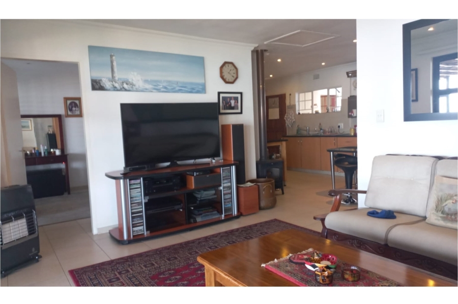 4 Bedroom Property for Sale in Deneysville Free State